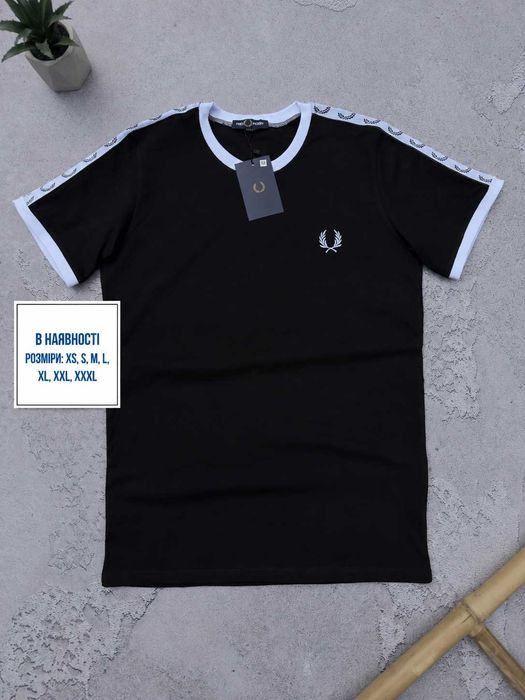 Чоловіча футболка Fred Perry з жакардовими лампасами на плечах, розміри XS–3XL