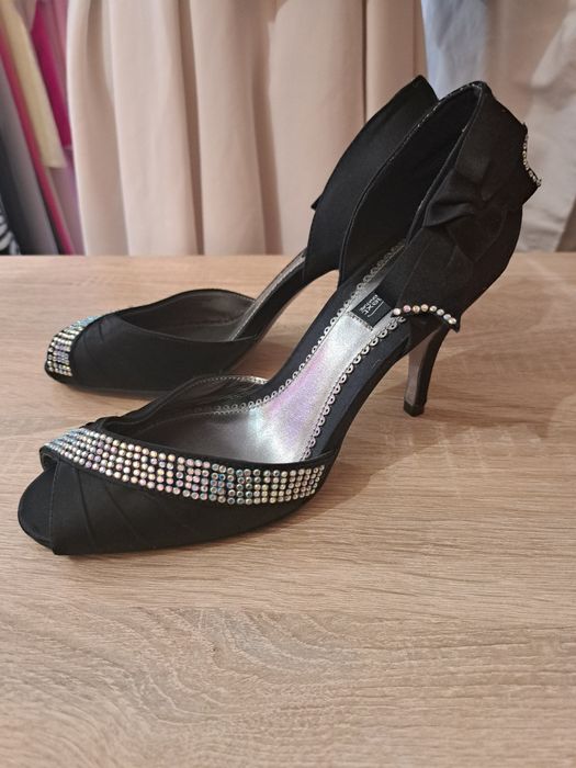 Buty na obcasie rozm.39
