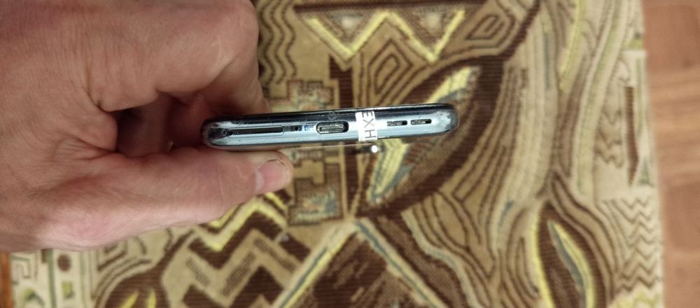 Смартфон OnePlus Nord