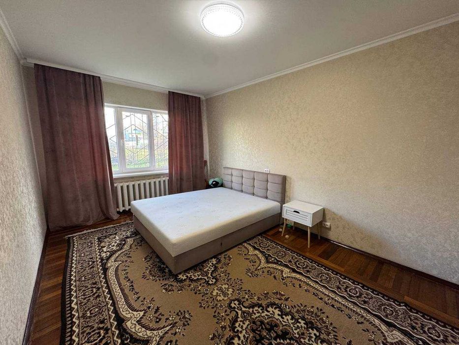 Продам 4-кімнатну квартиру