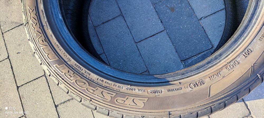 215/45R16 Dunlop SP Sport MAXX