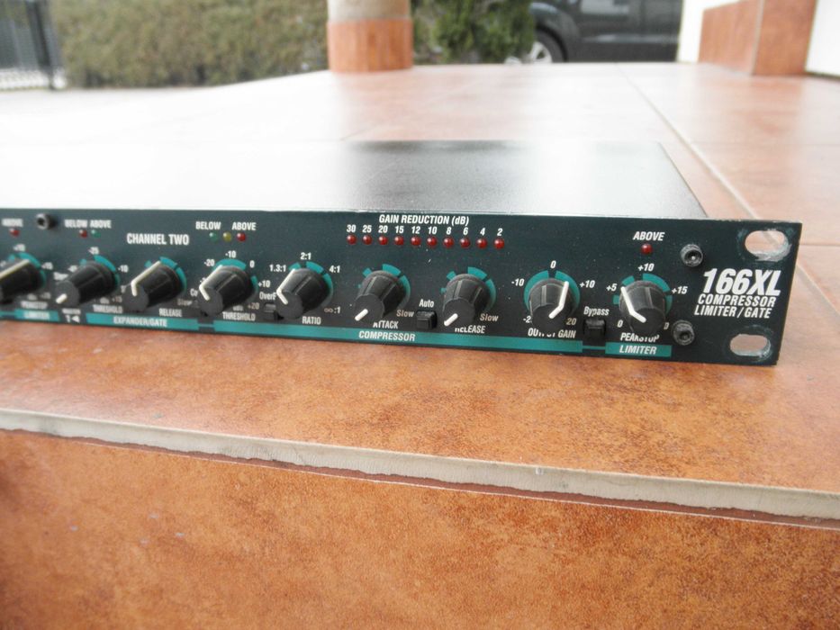 DBX 166 XL. Compressor wokalny, Limiter, Bramka szumów.