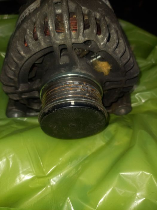 Alternator peugeot 208 1.0 vti Denso