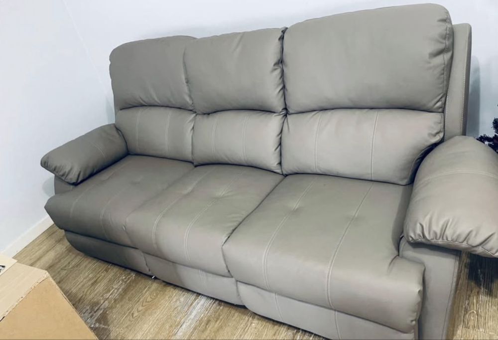 Sofa Retratil novo
