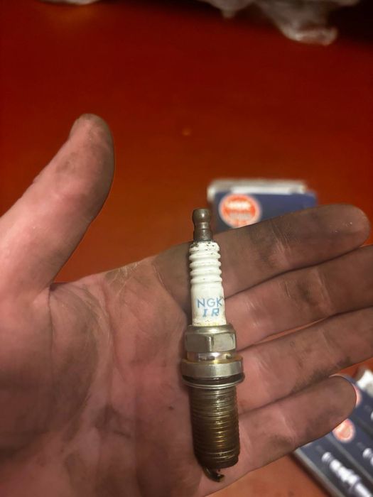 Комплект 4× NGK Iridium (б/у)