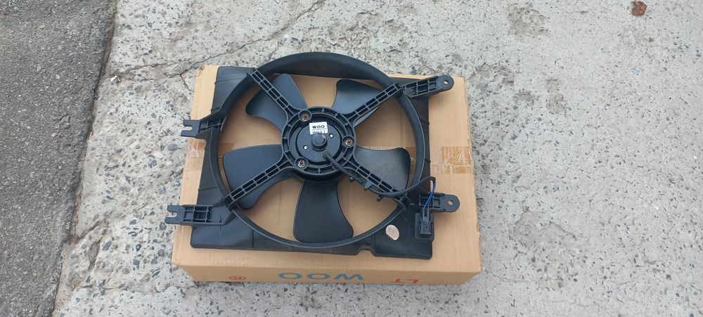 Вентилятор кондиционера Chevrolet Lacetti с диффузором