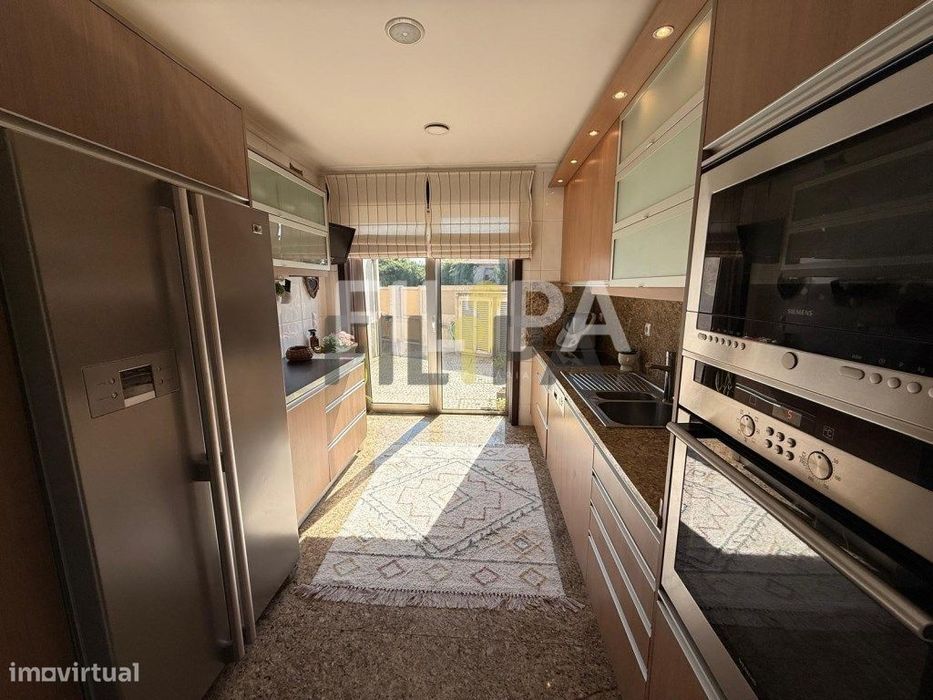 Moradia T5 na Maia com Jardim, Conforto e Excelentes Equipamentos 5...