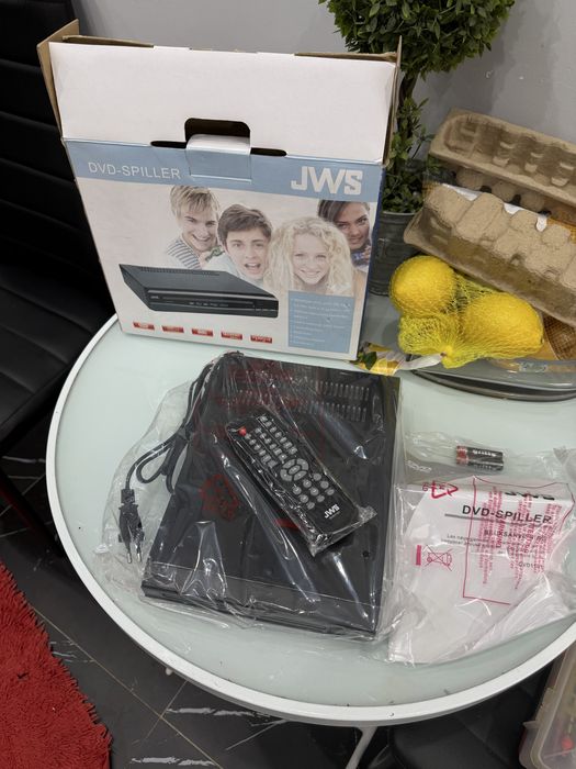 Odtwarzacz DVD JWS