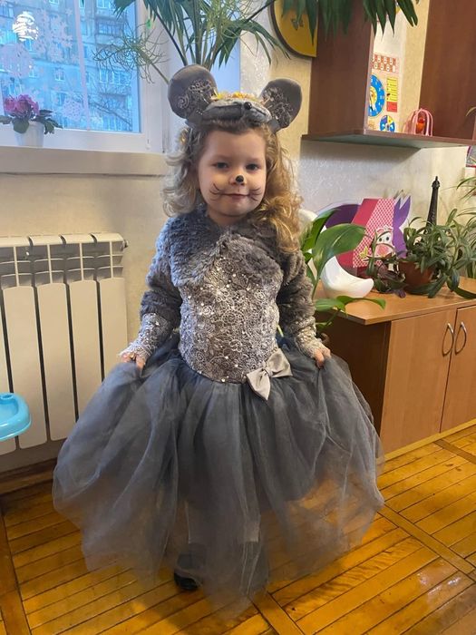 Прокат карнавальних костюмів