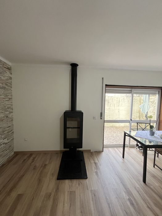 Instalação de salamandras a pellets e a lenha e recuperadores