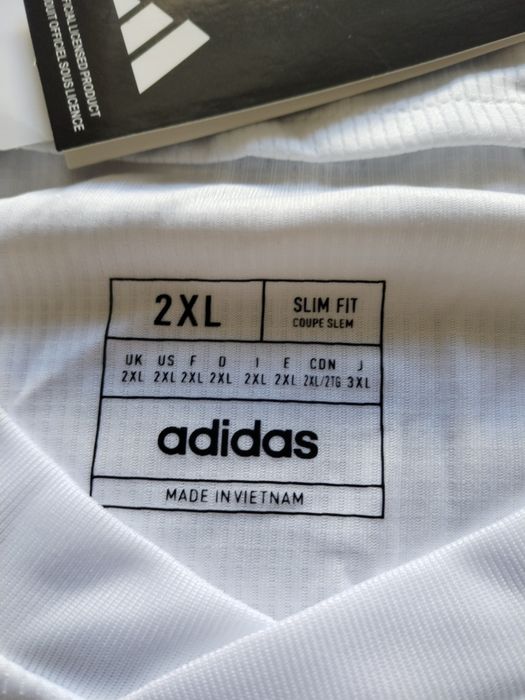 Vendo Equipamento do Benfica