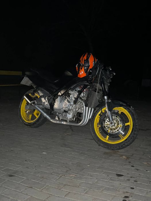 Honda cbr 600 f2
