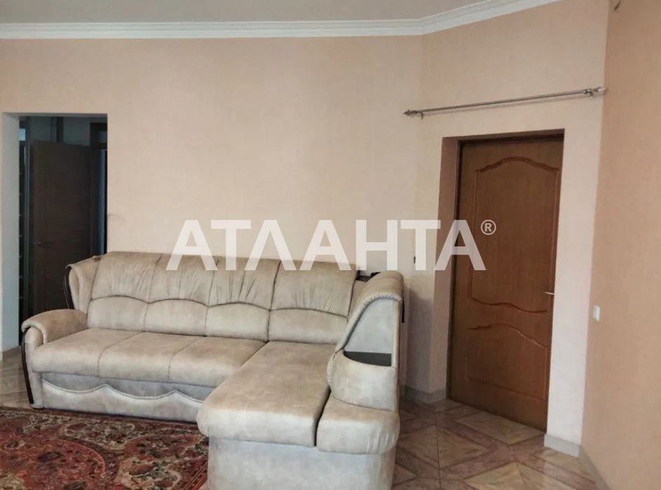 Капитальный дом в пригороде