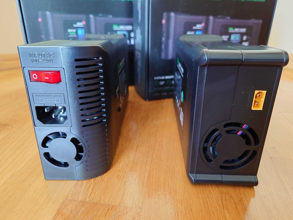 Універсальний зарядний пристрій HTRC Р15 Р35 SMART 12/24V зарядное