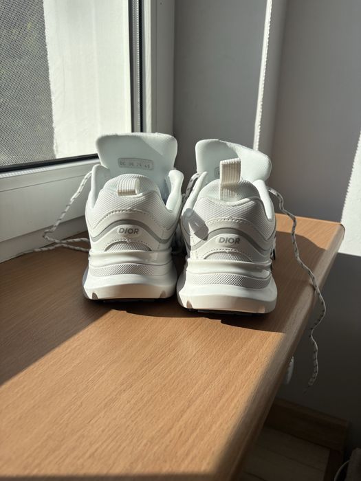Buty Dior b44 nowe nieużywane białe