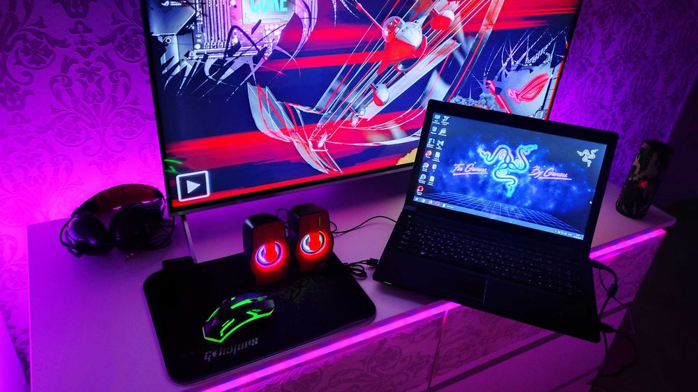 Игровой надежный Lenovo 15 \ CORE i3 \ память 930Гб