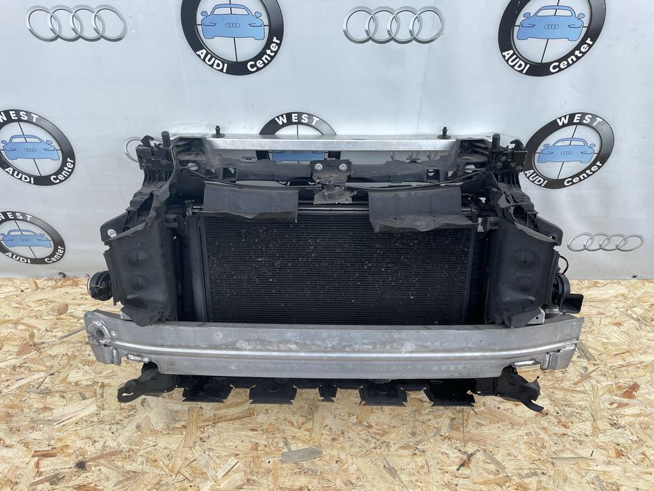 Телевізор в зборі з радіаторами 3.0 TFSI Audi Q8 4M8 Касета радіаторів