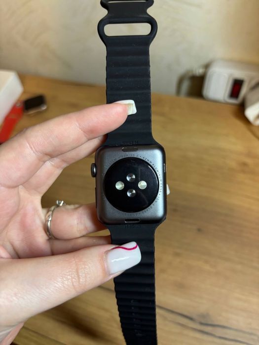 Apple watch Watch 3 42 mm  акб 82%