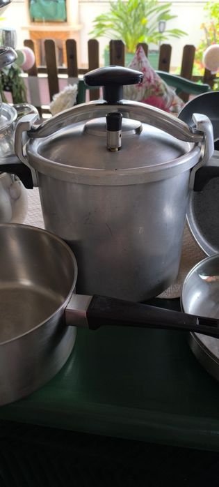 Panelas conjunto em inox e outras por motivo de troca para indução
