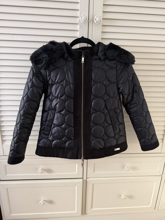 Продам куртку на вксну для дівчинки бренд Twinset