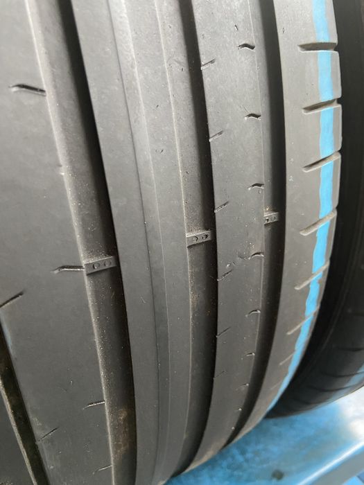 Pneus 255 / 40 R 21 Pirelli