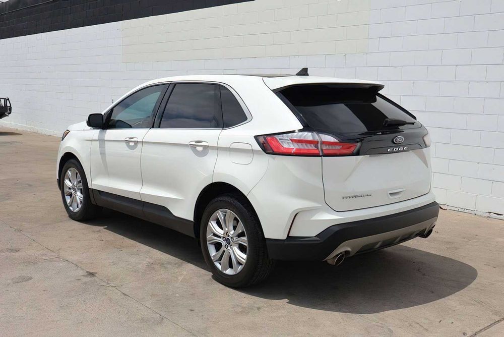 Ford Edge Titanium      2021