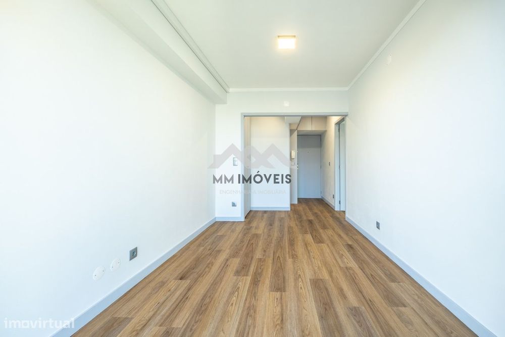 T1 Arrendamento | Rua Faria Guimarães – Porto | Renovado