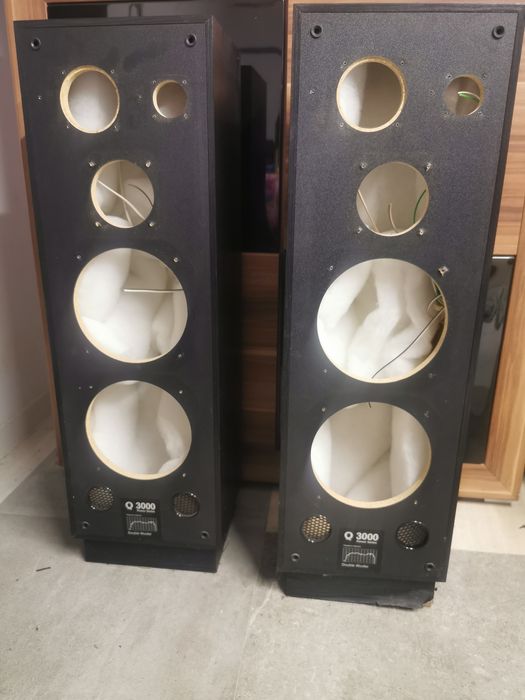 Obudowy kolumn wraz z maskownicami