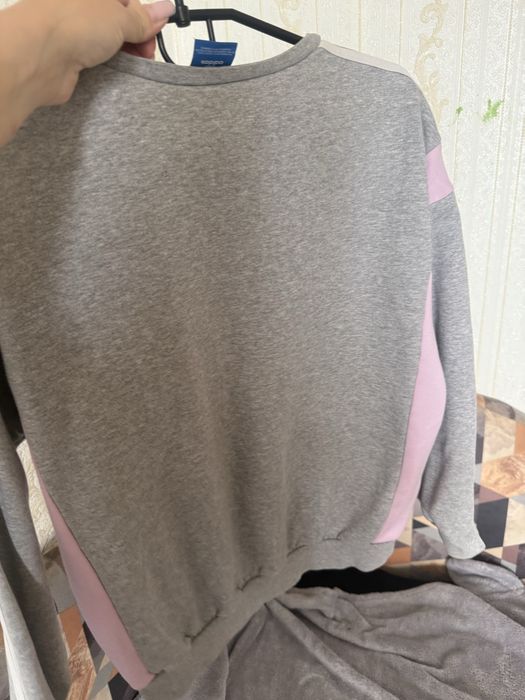 Adidas спортивна кофта