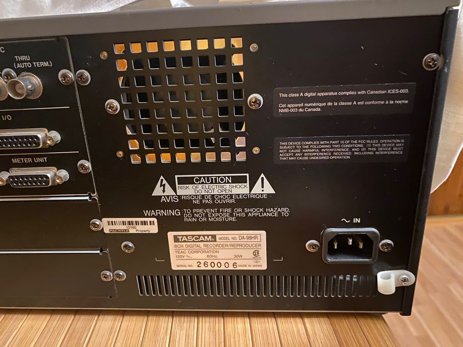 Tascam da-98hr 24-bit аудио-видео рекордер (запчасти)