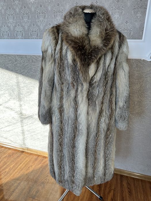 Шуба з канадськоі лисиці