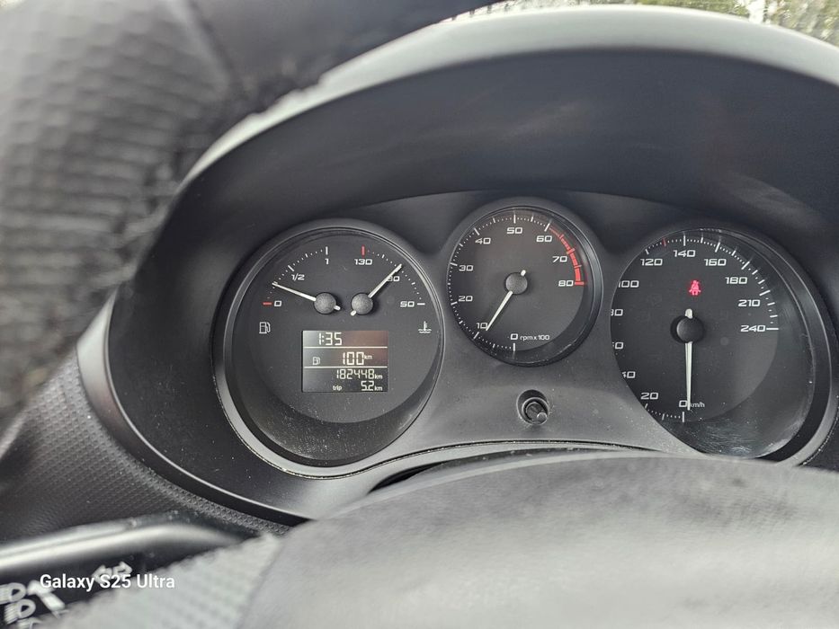 Leon 1,6 102ps 2009r z Niemiec