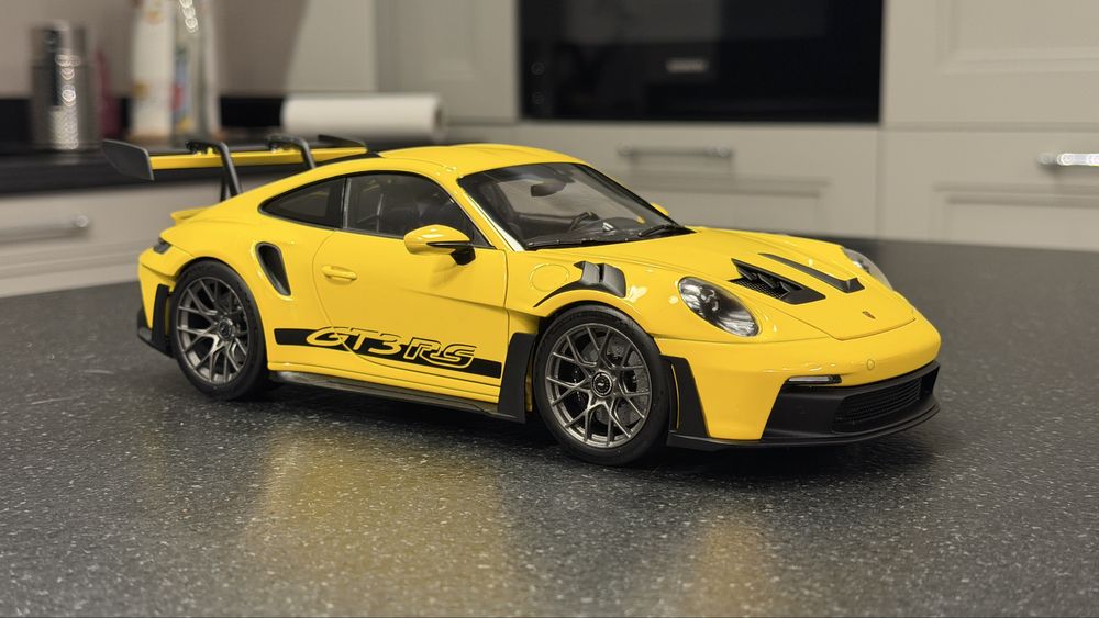Porsche 911 (992.1) GT3 RS • NOWE • Norev  • 1:18 • Wersja Dealerska