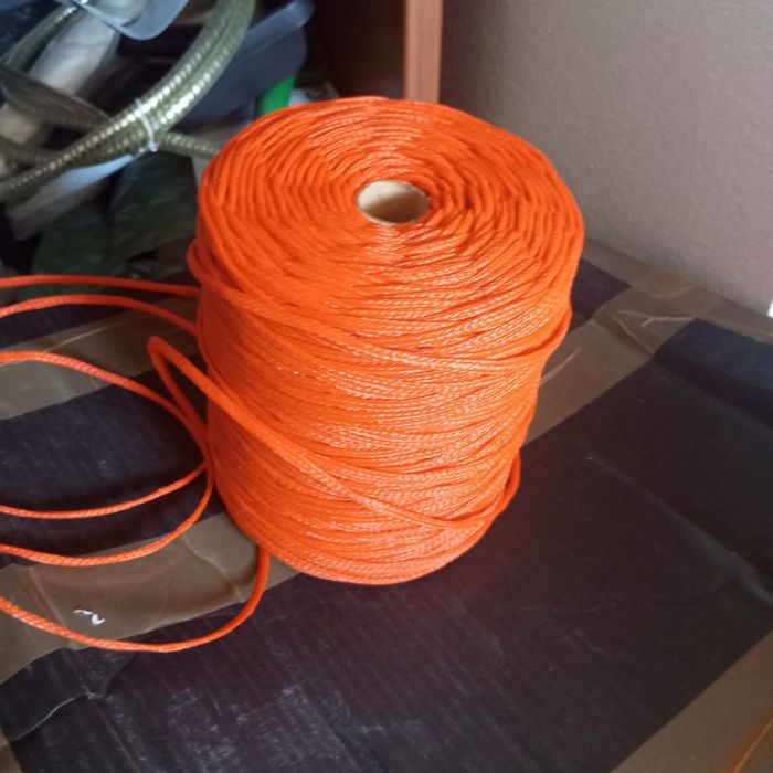 Bobine de fio encerado laranja