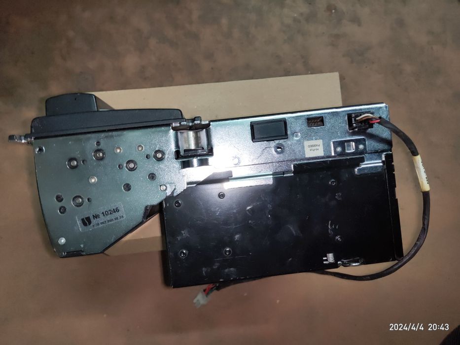 Продам купюроприймач Cashcode SM