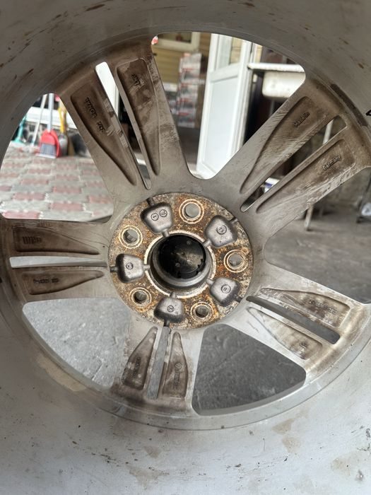 Диски R21 TAUREG 5/130
