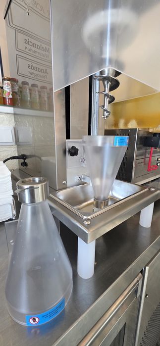 Máquina Gelados Nova “Spaghetti Ice Cream”.