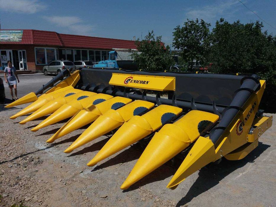 Жатка кукурузная Актюрк. 8-ми рядная. Жатка для збирання кукурудзи