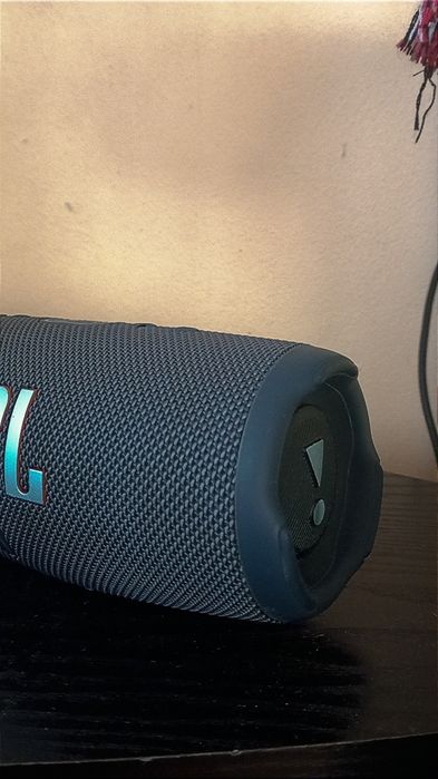 Jbl charge 5 com garantia