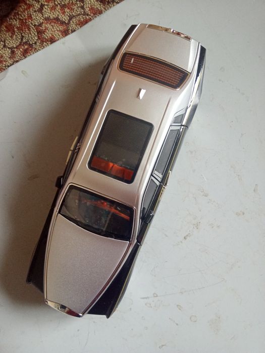 Модель Роллс-Ройс а.