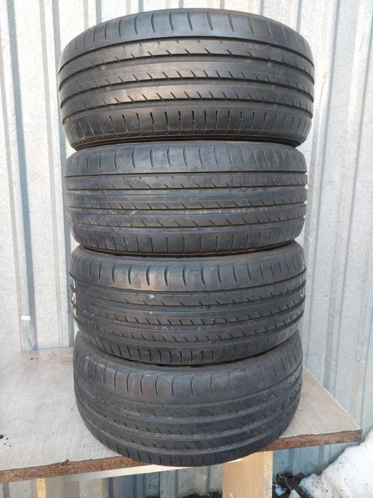 Шини б/у 225 45 R17 Yokohama AdvantSport V105