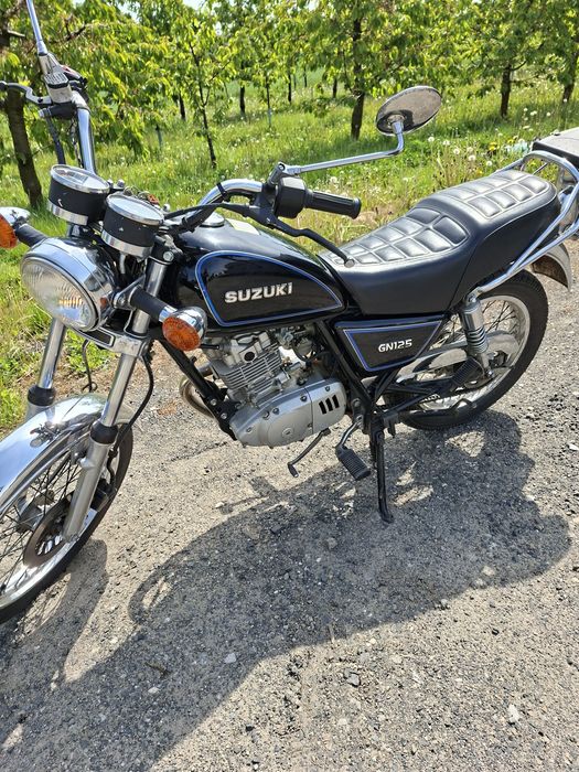 Suzuki GN 125      10 tys .