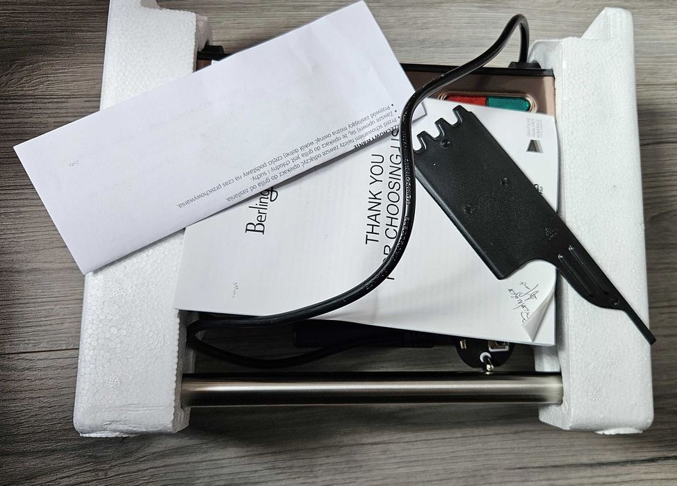 Grill elektryczny BerlingerHaus Opiekacz dwustronny Panini BH-9061