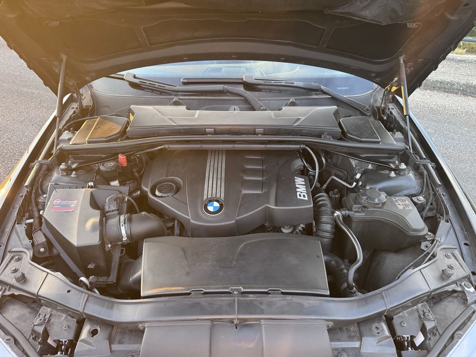 BMW e90 320d LCI (Estética e Mecânica Revistas)