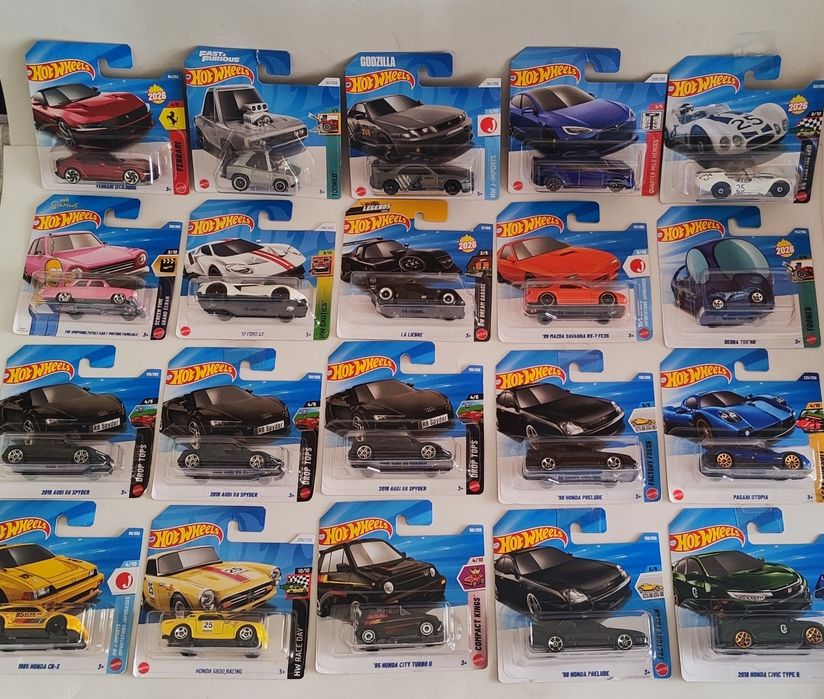 Lote 20 HotWheels Mainline (Ferrari, Honda, Skyline, McLaren, Simpsons)