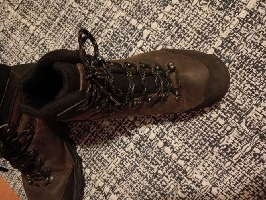 Botas de caminhada Hi-tech Altitude Pro RGS WP, tamanho 43, sola Vibram, excelente estado