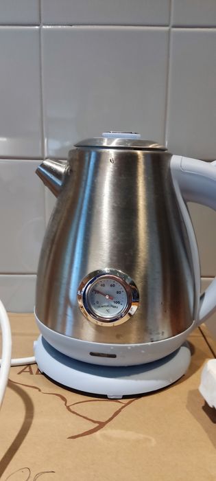 Jarro elétrico estilo retro