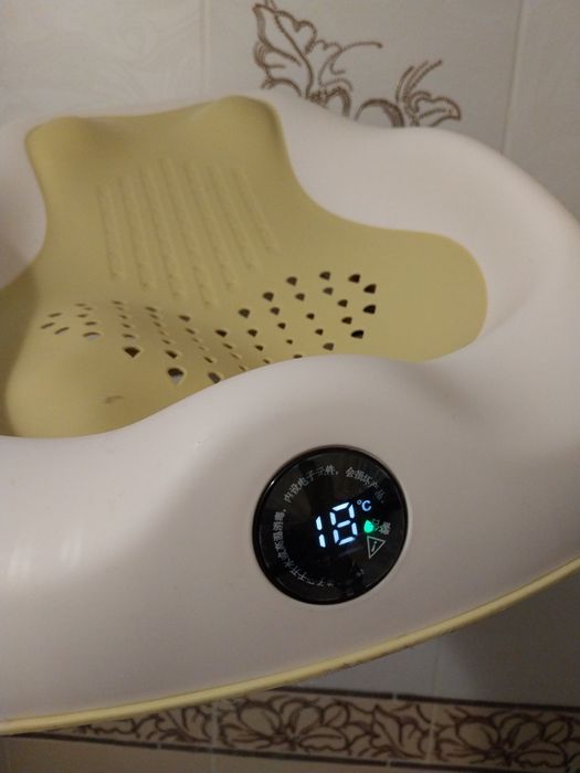 Дитяча гірка для купання ванночка