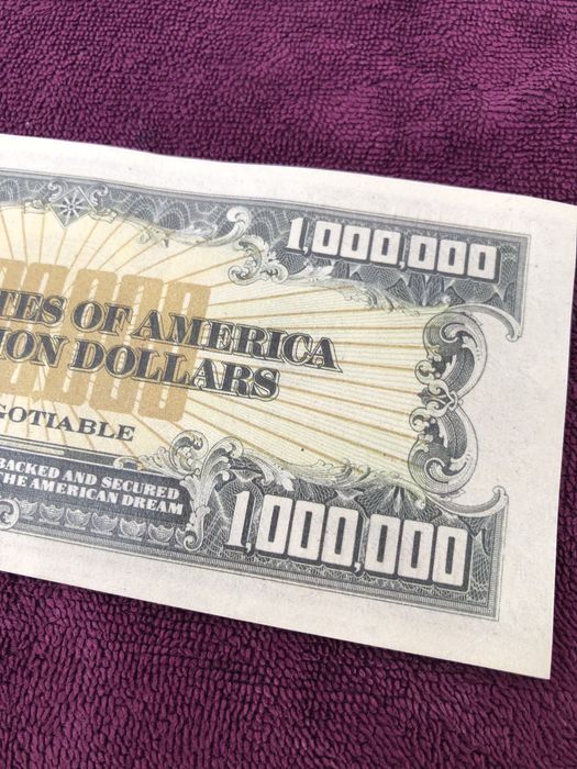 Купюра 1 миллион долларов / банкнота 1 мільйон долларів / долари