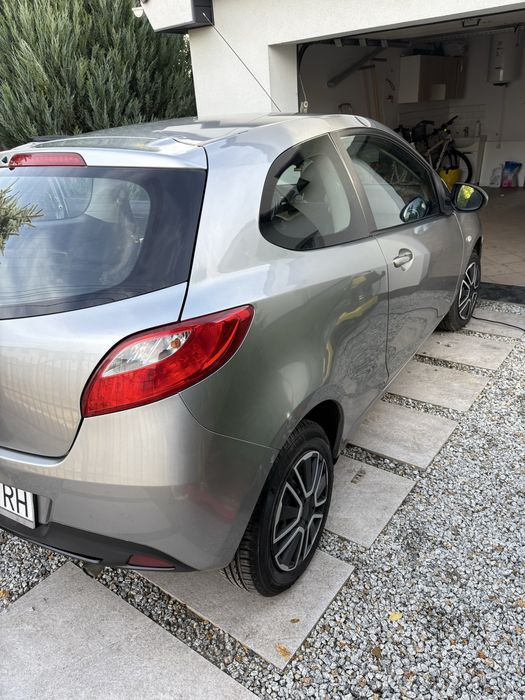 Mazda 2 2011 rok